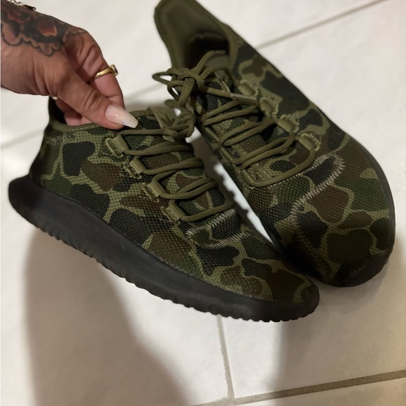 Adidas Green Camouflage Sneakers with Black Sole - Picture 4 of 4